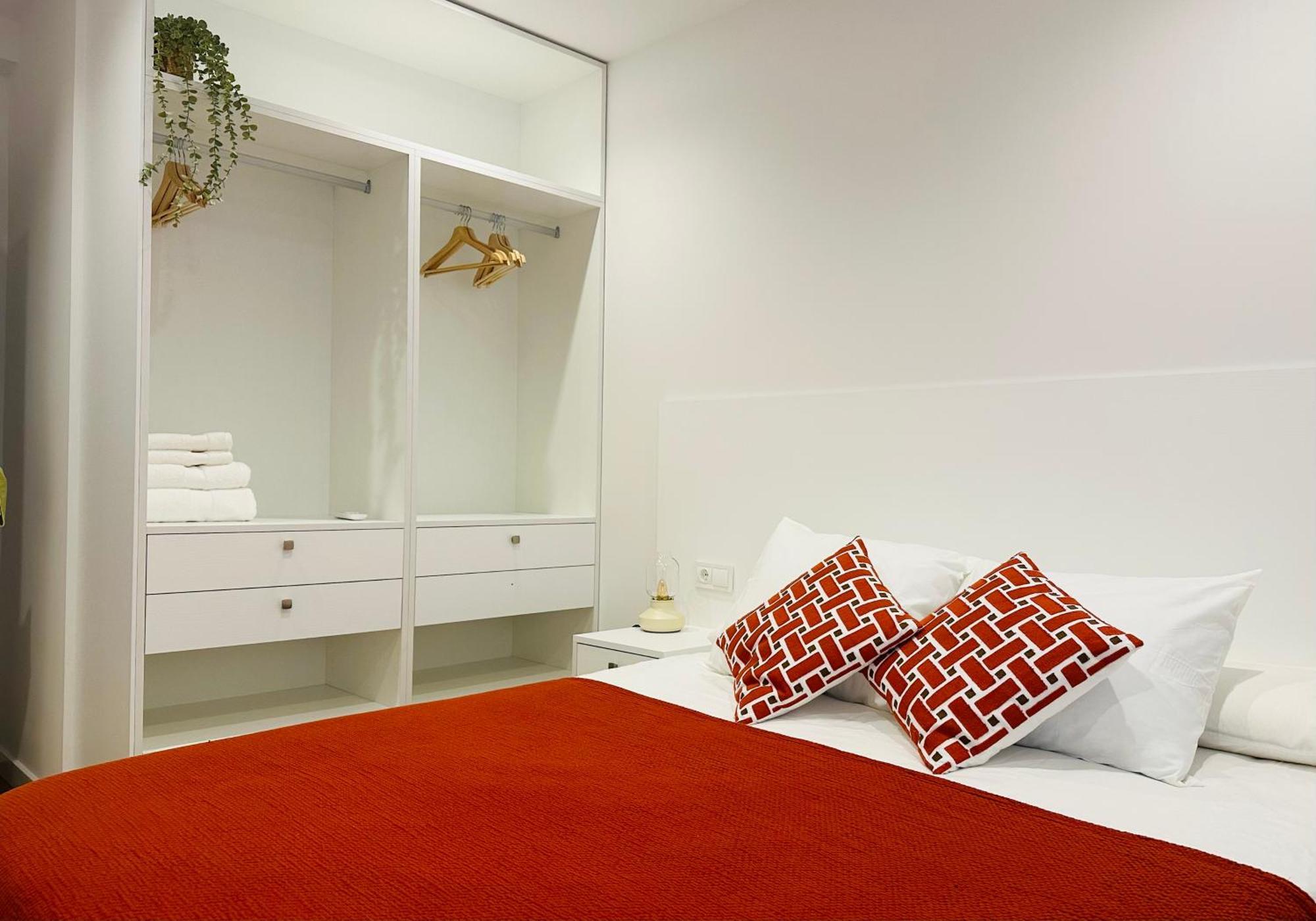 Family Apartment In The Malaga City Center Exterior foto